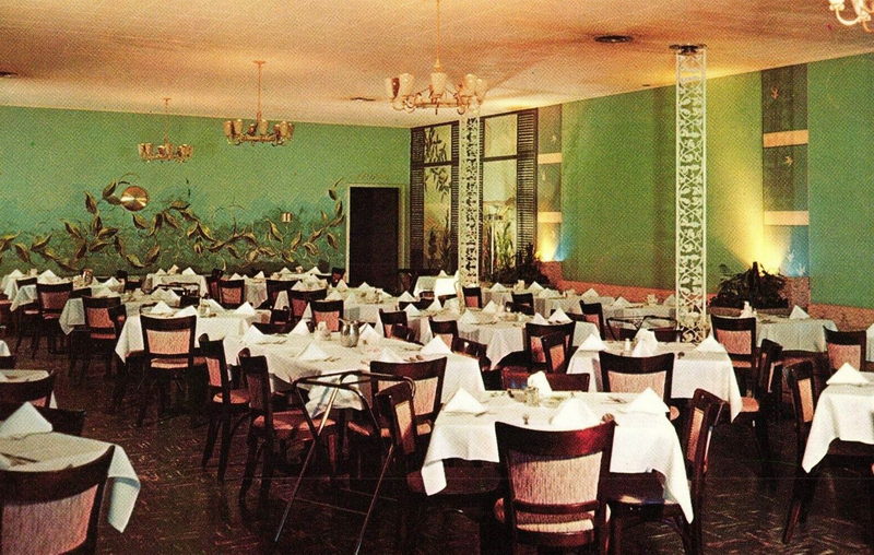 Perini's Dining Room